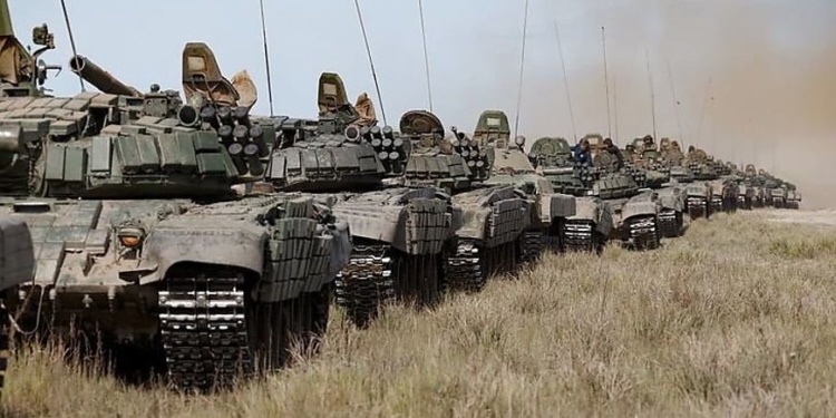 Вторгнення відміняється: Росія повертає на базу підрозділи двох військових округів