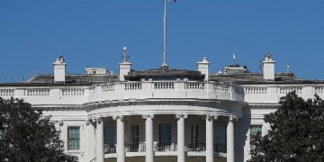 У Білому домі заявили, що активи російських олігархів будуть заморожені