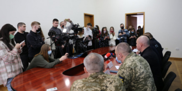 На засіданні РНБО було прийнято рішення про введення надзвичайного стану на всій території України