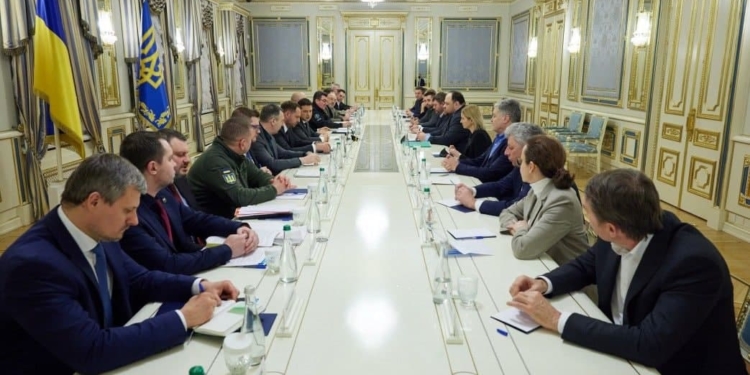 Під загрозою 3 міста України: українська розвідка попереджає про погіршення ситуації