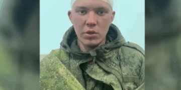«Мама, забери мене звідси»: полонені російські солдати роблять заяви про воєнну агресію РФ (Відео)
