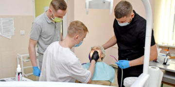У медичному університеті Тернополя надають безкоштовну стоматологічну допомогу захисникам і переселенцям