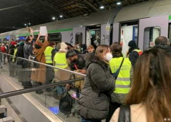 Євросоюз не запроваджуватиме квоти на розподіл біженців з України Джерело: https://censor.net/ua/n3327605