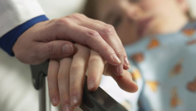 З розсіченою головою на Тернопільщині госпіталізували 5-річну дівчинку