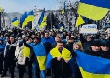 На Херсонщині беззбройні люди вийшли проти окупантів, які відкрили стрілянину (Відео)