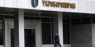 «Укроборонпром» сплатить мільйон доларів США за викрадений чи трофейний літак