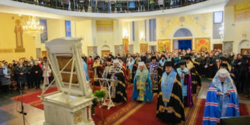 За мир в Україні молились у Зарваниці єпископи УГКЦ разом з Папою