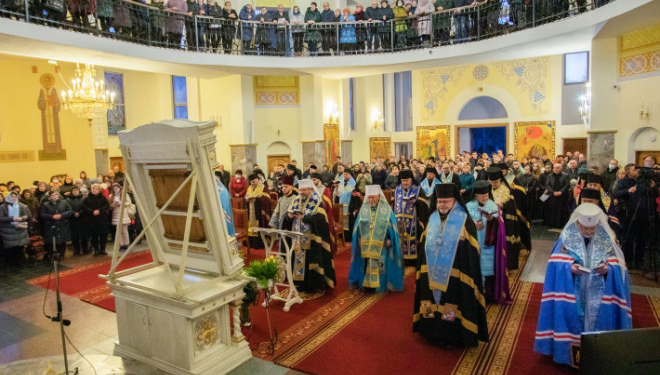 За мир в Україні молились у Зарваниці єпископи УГКЦ разом з Папою