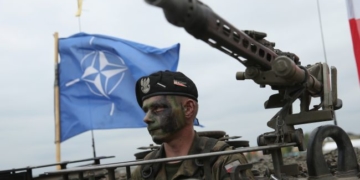 85% українців підтримують створення союзу з Польщею та Британією, 72% – інтеграцію України з НАТО