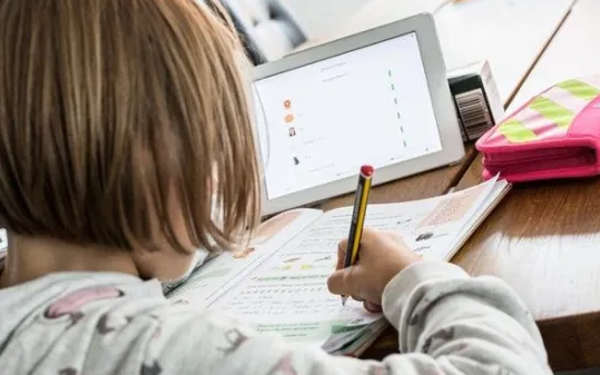 У Тернопільській області з понеділка розпочинається навчання