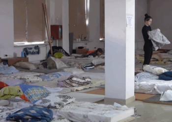 Меблевий салон у Тернополі став притулком для біженців (Відео)