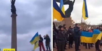 Українські міста повстають проти окупантів (Відео)