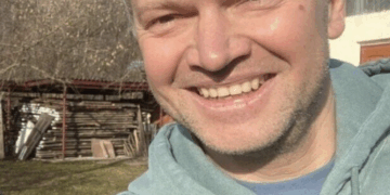 Родина з Тернопільщини прихистила сім’ю відомого телеведучого