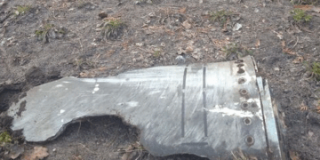 На подвір’я дачі Зеленського впав уламок ракети: президент прокоментував