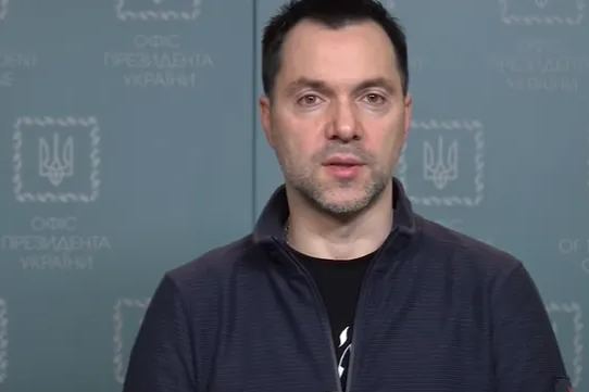 Російські війська ще не зрозуміли, що вже померли, – Арестович