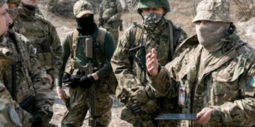 У чоловіків-переселенців є 24 години, щоб вступити до тероборони