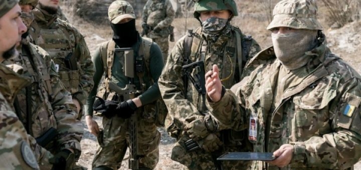 У чоловіків-переселенців є 24 години, щоб вступити до тероборони