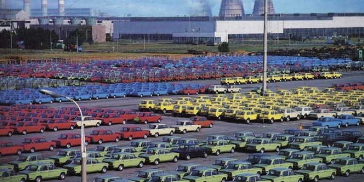 У росії через санкції дозволять випускати автомобілі класу «Євро-0»