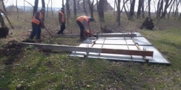 На дорогах Тернопільщини стартував демонтаж незаконних білбордів