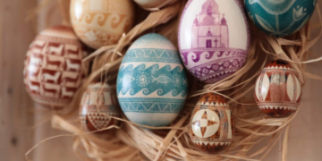 У Тернополі відкрили виставку дряпанок: курячі, гусячі та страусині