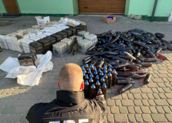У мешканця Кременеччини виявили фальсифікованого алкоголю та цигарок більш, ніж на 250 000 гривень