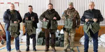 Відомий аграрій з Тернопільщини Петро Гадз забезпечує військових зброєю та амуніцією