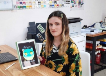 Ілюстраторка з Тернопільщини малює патріотичні принти – прибуток з продажу передає на ЗСУ