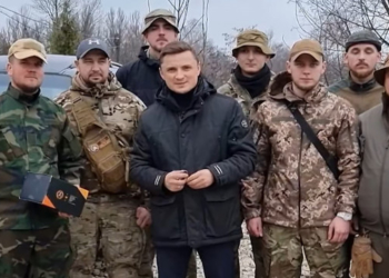 Михайло Головко передав бійцям «ОДЧ Карпатська Січ» позашляховик та прилад нічного бачення