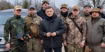 Михайло Головко передав бійцям «ОДЧ Карпатська Січ» позашляховик та прилад нічного бачення