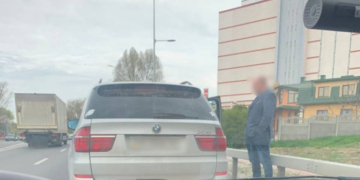 Патрульні продовжують виявляти транспортні засоби, які перебувають в розшуку – цього разу BMW X5