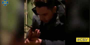 Російський контрактник вирішив, що краще здатися в полон, ніж бути «200-м»