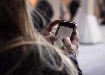 Корисні мобільні додатки і чат-боти під час війни