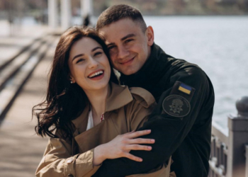 Тернопільський нацгвардієць романтично освідчився коханій