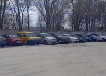 Безкоштовно розмитнили вже майже триста автомобілів у Тернополі