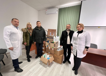 Голова Тернопільської облради передав медпрепарати для клінічного шкірно-венерологічного диспансеру