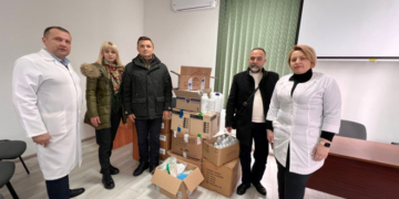 Голова Тернопільської облради передав медпрепарати для клінічного шкірно-венерологічного диспансеру