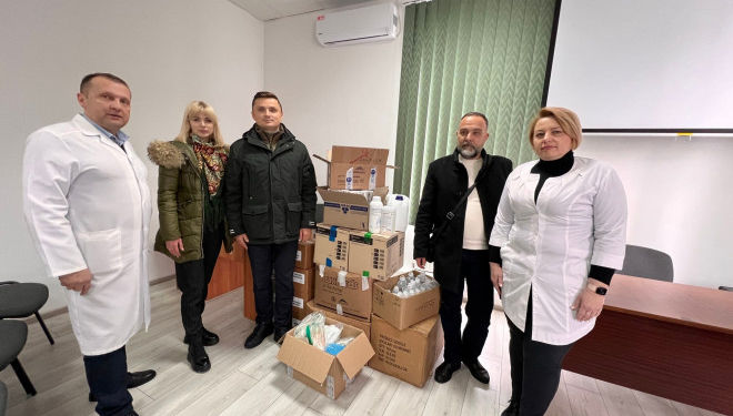 Голова Тернопільської облради передав медпрепарати для клінічного шкірно-венерологічного диспансеру