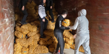 Понад 300 тон картоплі відправили жителям Харківщини з Тернополя