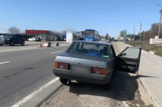 На блокпостах Тернополя зупинили відразу двох водіїв “під кайфом”