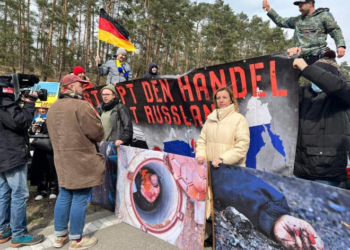 Активісти заблокували автостраду на польсько-німецькому кордоні