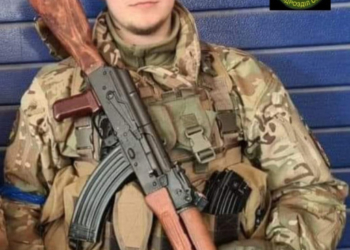 Підчас виконання бойових завдань загинув 19-річний тернополянин Микола Курик позивний “Калаш”