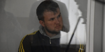 «Я не такий чорний, яким мене «малює» слідство. Я взагалі не чорний. Гроші, які вилучили в мене вдома, я тримав для купівлі наступних автомобілів…», – затриманий «волонтер» Андрій Козак