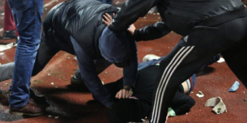 17-річний юнак побив перехожих у Тернополі – йому загрожує 5 років в’язниці