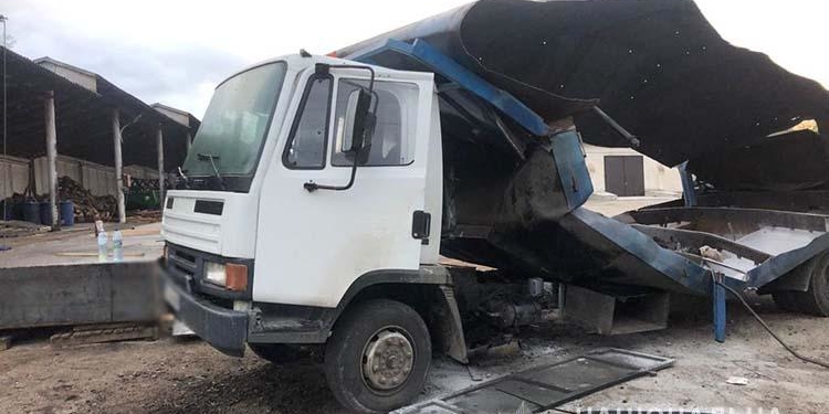 На Тернопільщині внаслідок вибуху цистерни загинув водій вантажівки