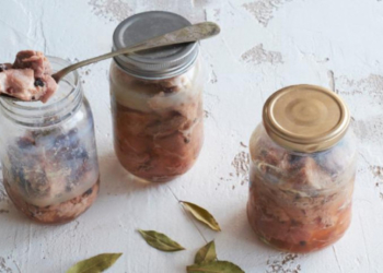 На Тернопільщині жінка померла від домашньої тушонки