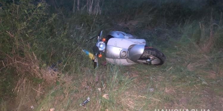 На Теребовлянщині ДТП, – водій BMW Х5 виїхав на смугу зустрічного руху де зіткнувся зі скутером