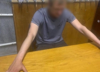 Поводив себе агресивно та не хотів покидати територію закладу