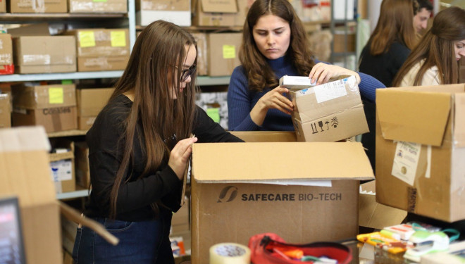 У волонтерський центр ТНМУ передали медпрепарати для українських воїнів