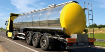 25 тис. тонн паливно-мастильних матеріалів виділить Уряд Польщі Україні