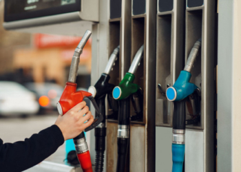 Наявність пального та його вартість на заправках Тернопільщини контролює військова адміністрація: перші результати